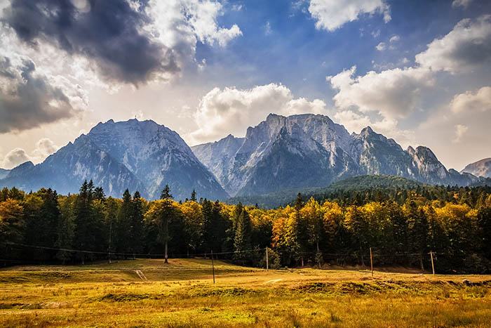 Masivul Bucegi vazut din Busteni